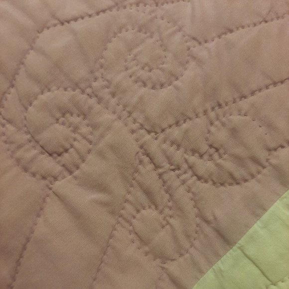 Vintage Purple Quilt Hand Embroidered and Hand Quilted Queen 79 x 102 Queen - Picture 5 of 9